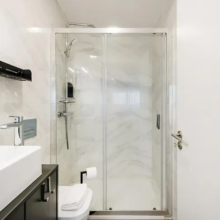 Guestready - Canal Charm & Comfort Апартаменты *